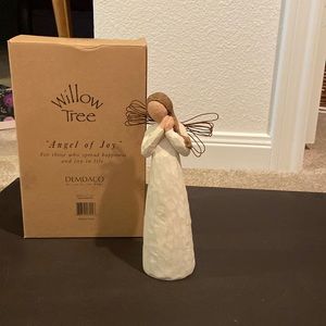 Willow Tree Angel of Joy.  8” tall.  Excellent condition.